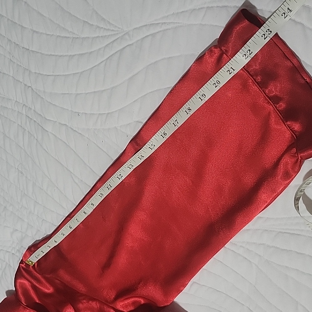 Morgan Tylor Women's Red Pajama Set Large - Picture 16 of 16